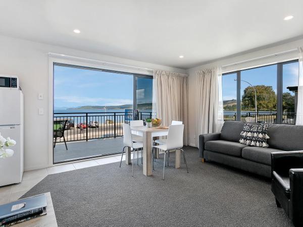 Acacia Lake View Motel : photo 2 de la chambre chambre familiale - vue sur lac