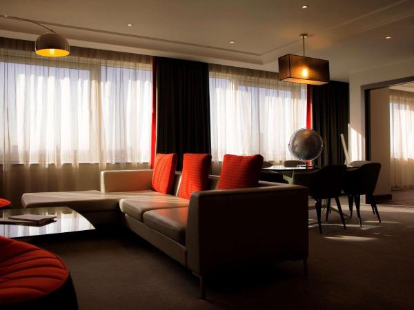 Pullman London St Pancras : photo 6 de la chambre suite deluxe avec lit king-size