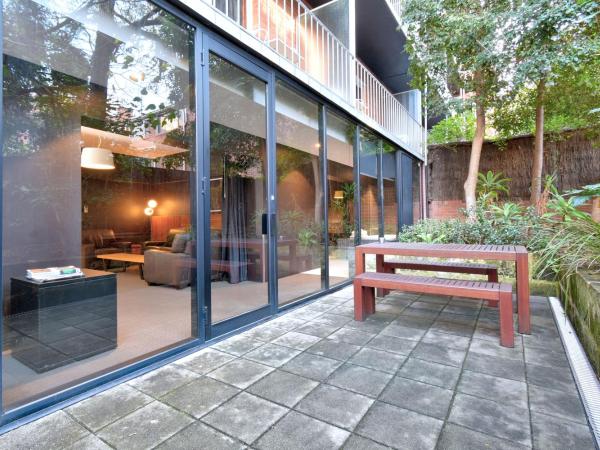 Riverview on Mount Street : photo 1 de la chambre suite lit king-size avec baignoire spa