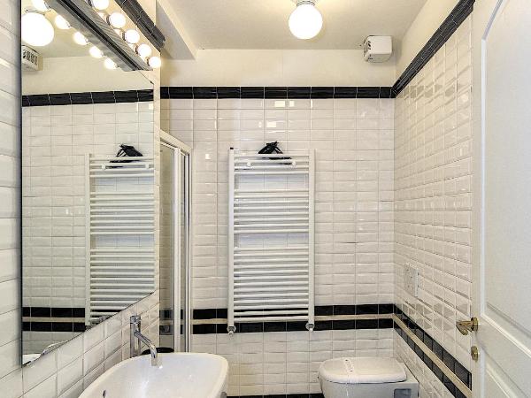 B&B Di Camilla : photo 1 de la chambre chambre double avec salle de bains privative