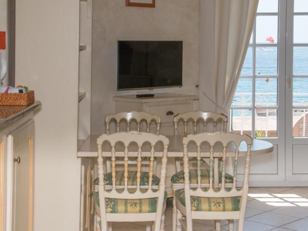 Hôtel & Spa La Villa : photo 2 de la chambre suite avec balcon (4 adultes + 2 enfants) - vue sur mer