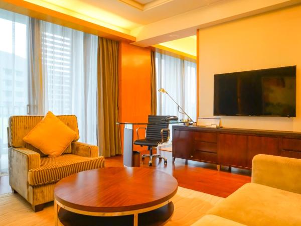 Hyatt Regency Dongguan : photo 8 de la chambre suite lit king-size exécutive