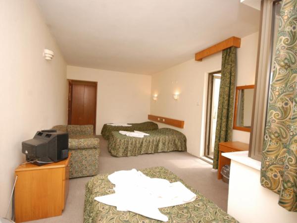 Dias Hotel : photo 4 de la chambre chambre triple