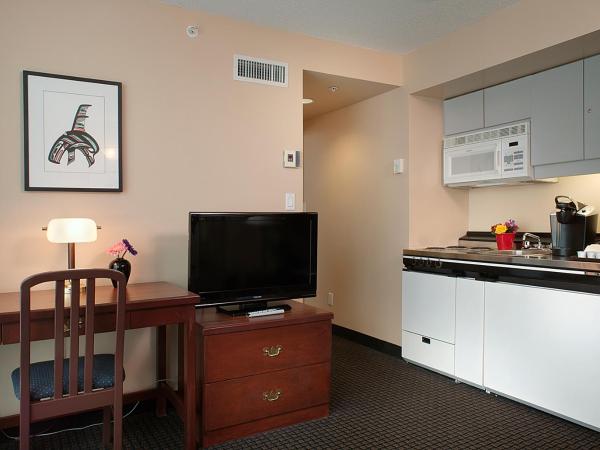 Rosedale on Robson Suite Hotel : photo 2 de la chambre chambre attribuée à l'arrivée