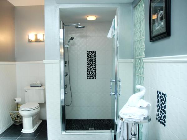 Rosellen Suites at Stanley Park : photo 4 de la chambre suite penthouse