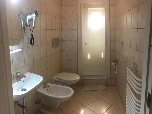 Pensjonat Przy Błoniach : photo 6 de la chambre appartement