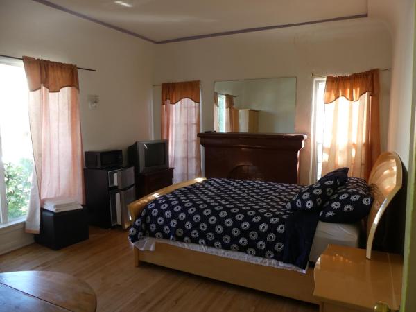 Wilshire Orange Hotel : photo 2 de la chambre chambre double avec salle de bains commune