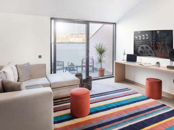 TRYP by Wyndham Ankara Oran : photo 3 de la chambre suite lit king-size – non-fumeurs