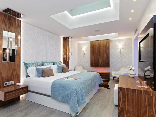 Grupotel Mayorazgo : photo 1 de la chambre chambre double deluxe avec jacuzzi