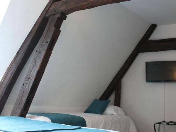 Htel Le Blason : photo 7 de la chambre chambre triple