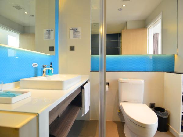 Holiday Inn Express Hangzhou Binjiang, an IHG Hotel : photo 2 de la chambre standard king room with extra floor space