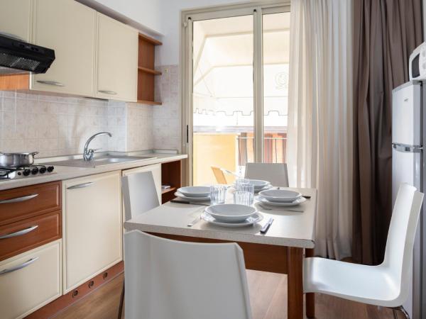 Residence Queen : photo 4 de la chambre appartement avec balcon