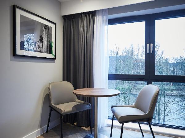 Roomzzz York City : photo 3 de la chambre grande studio view