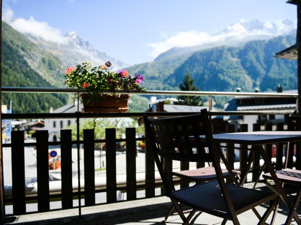 Le Dahu : photo 1 de la chambre hébergement lits jumeaux confort - vue sur montagne