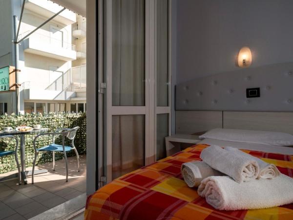 Hotel Petrarca : photo 4 de la chambre chambre quadruple