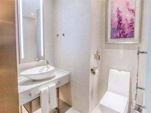 Lavande Hotel Dongguan Houjie Convention Cente Shanmei subway station : photo 1 de la chambre chambre lit king-size de luxe