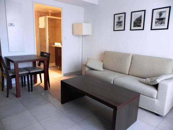 Residence Services Calypso Calanques Plage : photo 1 de la chambre studio