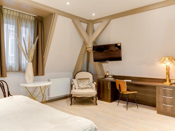 Brasss Hotel Suites : photo 4 de la chambre suite junior gamba