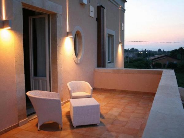 Hotel Villa Fanusa : photo 2 de la chambre chambre double ou lits jumeaux supérieure avec terrasse