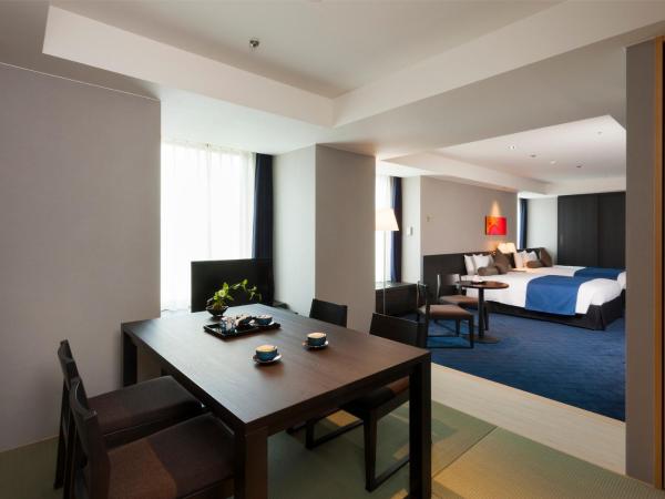 Sapporo Grand Hotel : photo 2 de la chambre chambre lits jumeaux avec coin tatami - non-fumeurs