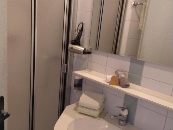 Hotel Escher : photo 10 de la chambre chambre double Économique