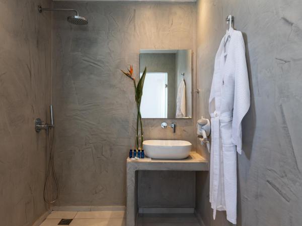 Sunset Paraportiani Rooms : photo 2 de la chambre chambre deluxe - vue sur mer