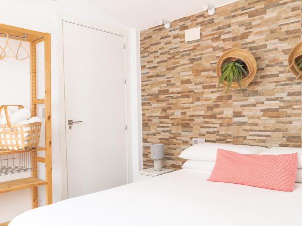 Picnic Dreams Boutique Hostel : photo 4 de la chambre chambre double ou lits jumeaux avec terrasse