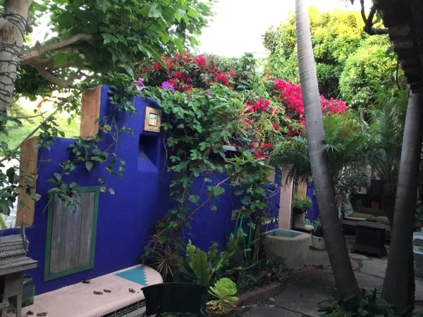 Les Artistes Inn : photo 2 de la chambre chambre lit queen-size deluxe