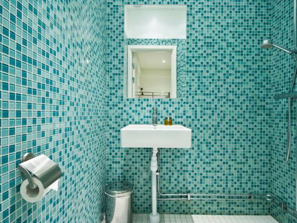 Safestay Pisa Centrale : photo 10 de la chambre bed in 4-bed mixed dormitory room ensuite 	