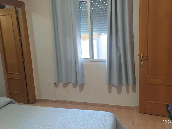 Las Rosas : photo 6 de la chambre chambre lits jumeaux avec salle de bains privative