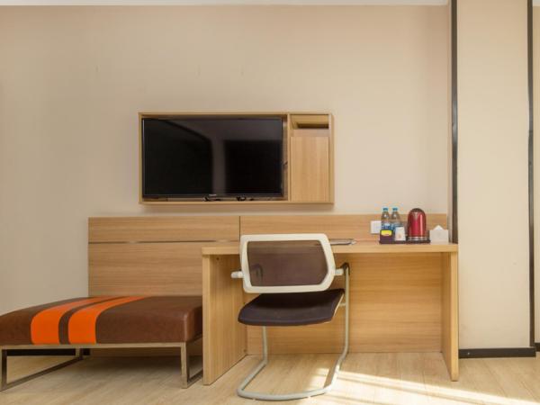 7Days Premium Shenzhen Longgang Dayun Metro Station : photo 9 de la chambre chambre lit queen-size premium