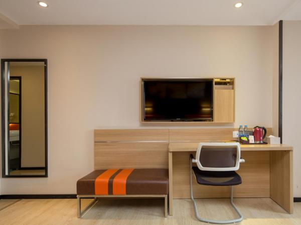 7Days Premium Shenzhen Longgang Dayun Metro Station : photo 8 de la chambre chambre lits jumeaux supérieure