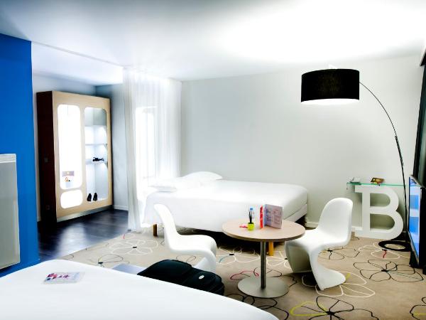 ibis Styles Brest Centre Port : photo 5 de la chambre chambre familiale avec 2 lits doubles