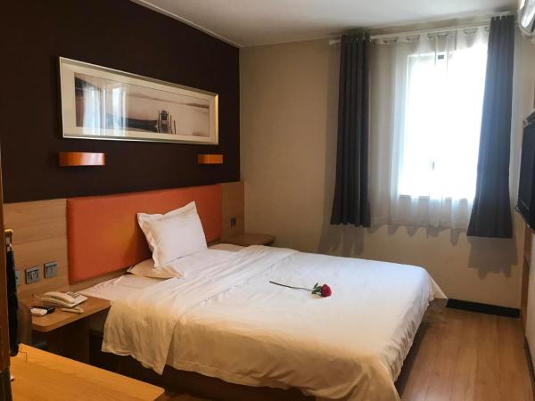 7Days Premium Nanjing Xinjiekou Zhangfu Garden Metro Station : photo 1 de la chambre chambre lit queen-size premium
