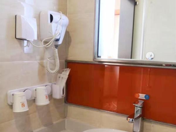 7Days Premium Dalian Airport : photo 3 de la chambre suites