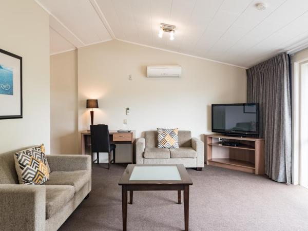 Suncourt Hotel & Conference Centre : photo 1 de la chambre two bedroom family garden room