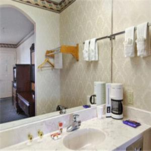 Super 8 by Wyndham Dallas South : photo 8 de la chambre chambre lit king-size - non-fumeurs