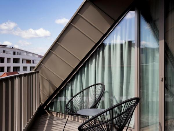 Lendhotel : photo 7 de la chambre chambre double deluxe avec balcon