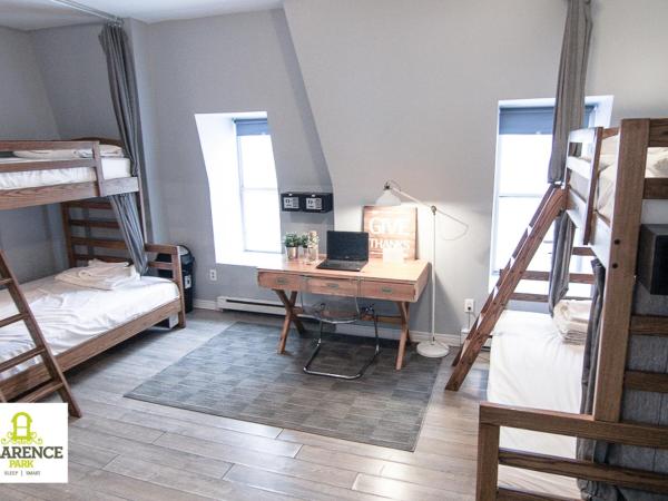 The Clarence Park : photo 4 de la chambre lit dans dortoir pour femmes de 4 lits