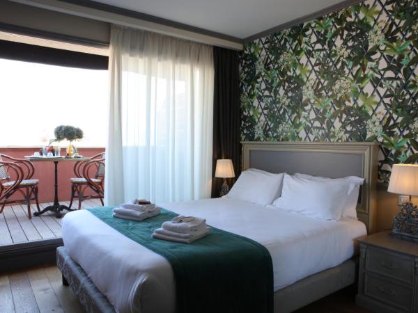 Hôtel Villa-Lamartine : photo 2 de la chambre chambre deluxe