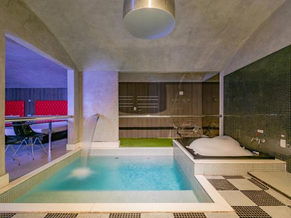 Spa urbano Motel Adult Only : photo 7 de la chambre chambre standard lit queen-size