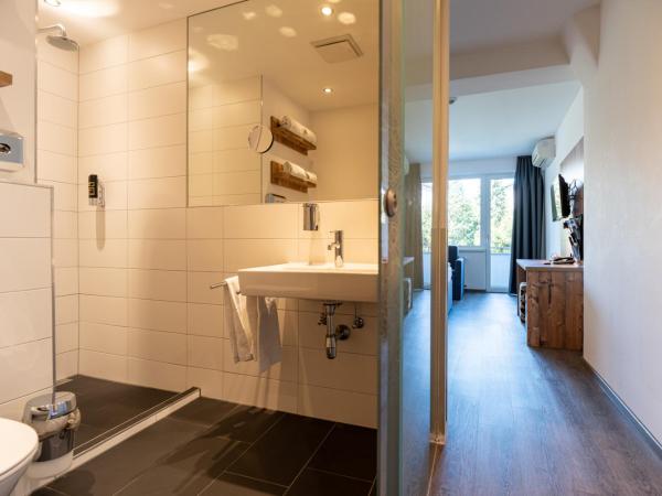 BinderS Budget City-Mountain Hotel : photo 4 de la chambre chambre familiale