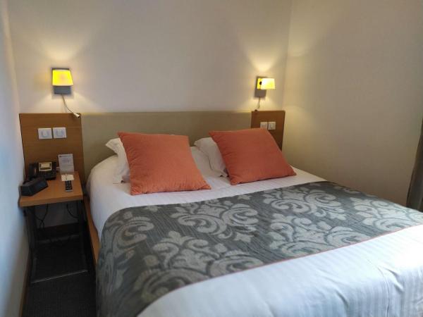 Best Western Premier Hôtel du Vieux-Port : photo 1 de la chambre suite lit queen-size avec canapé-lit