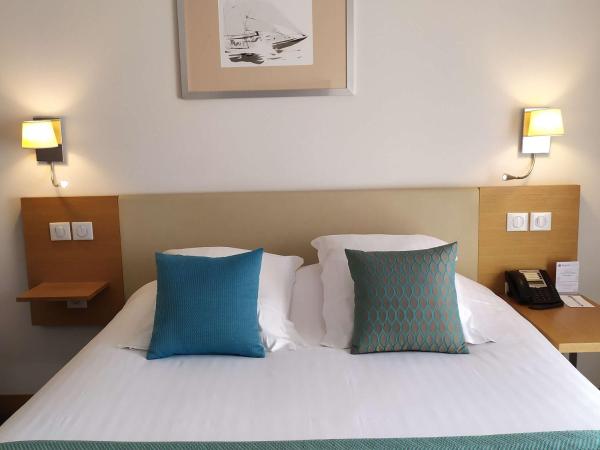 Best Western Premier Hôtel du Vieux-Port : photo 2 de la chambre chambre lit queen-size confort