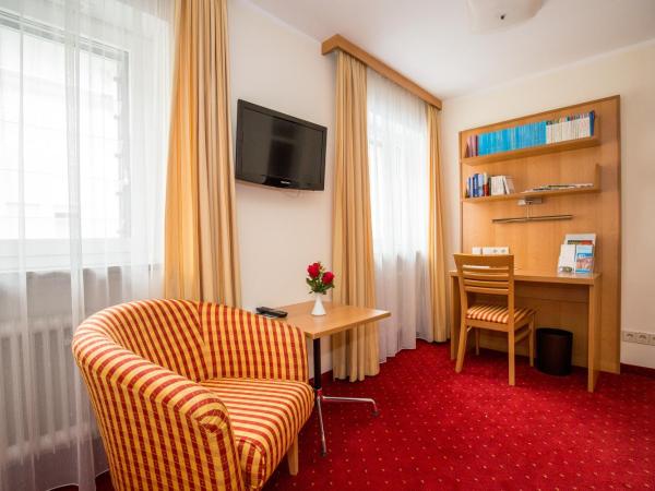 Gästehaus der Katholischen Akademie in Bayern : photo 2 de la chambre chambre simple avec douche - maison kardinal wendel