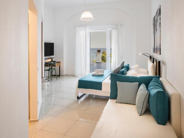 Apollon Club & Thermal Spa : photo 8 de la chambre chambre triple prestige avec terrasse vue mer