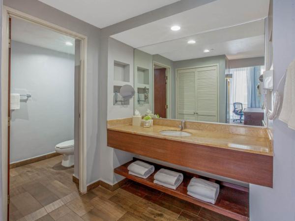 CHN Hotel Monterrey Centro, Trademark Collection by Wyndham : photo 2 de la chambre chambre king exécutive avec vue sur la ville - non-fumeurs