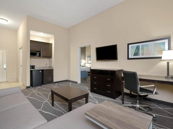 La Quinta by Wyndham Houston Energy Corridor : photo 6 de la chambre suite