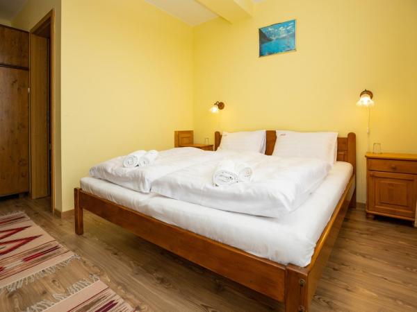 Júlia Panzió : photo 2 de la chambre chambre double standard avec 2 lits doubles