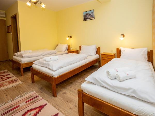 Júlia Panzió : photo 2 de la chambre chambre triple